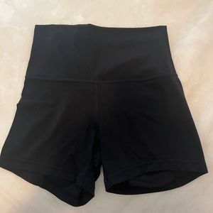 lululemon align shorts 4 inch !!!
